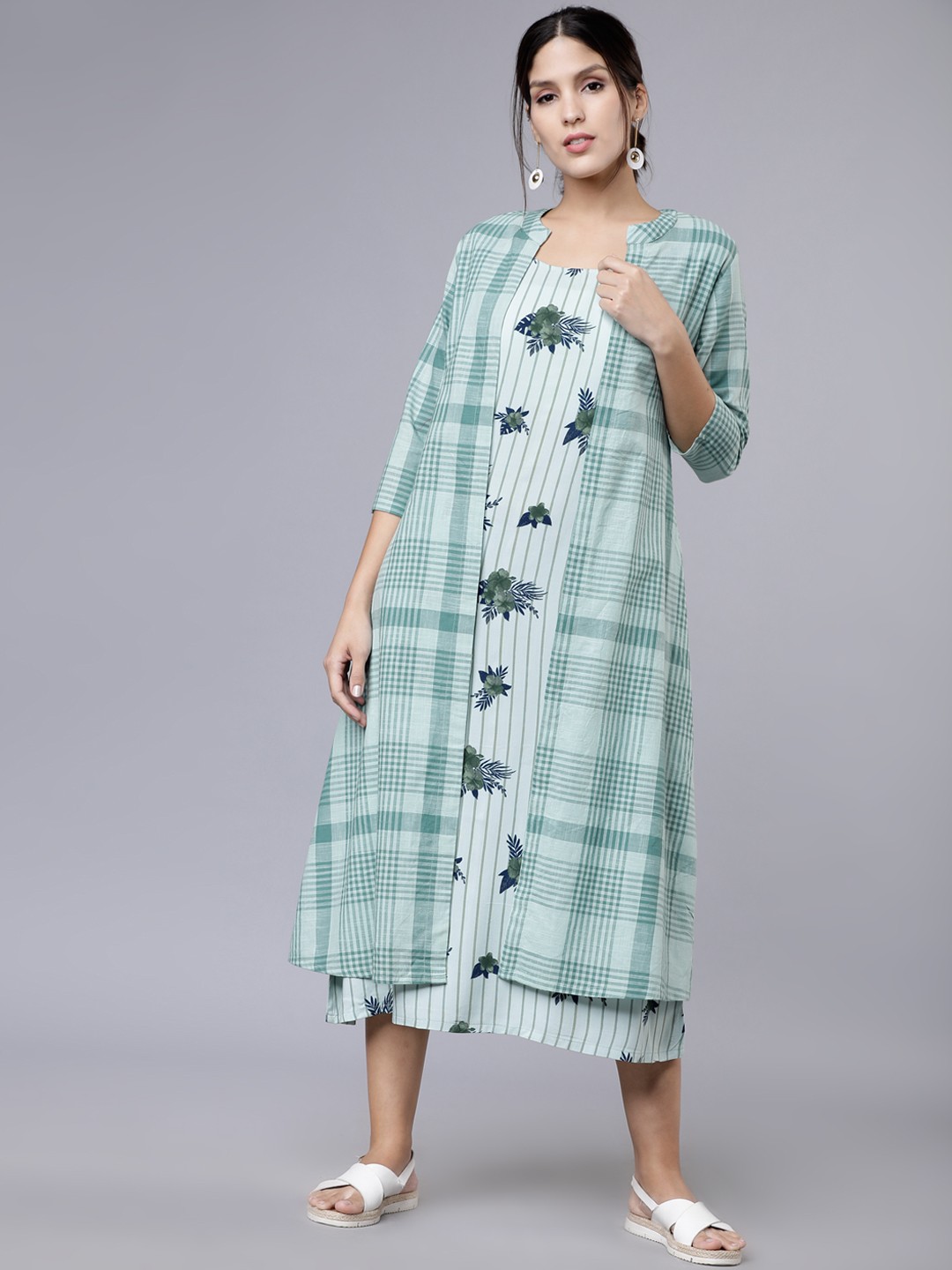 

Vishudh Women Green & White Checked A-Line Kurta