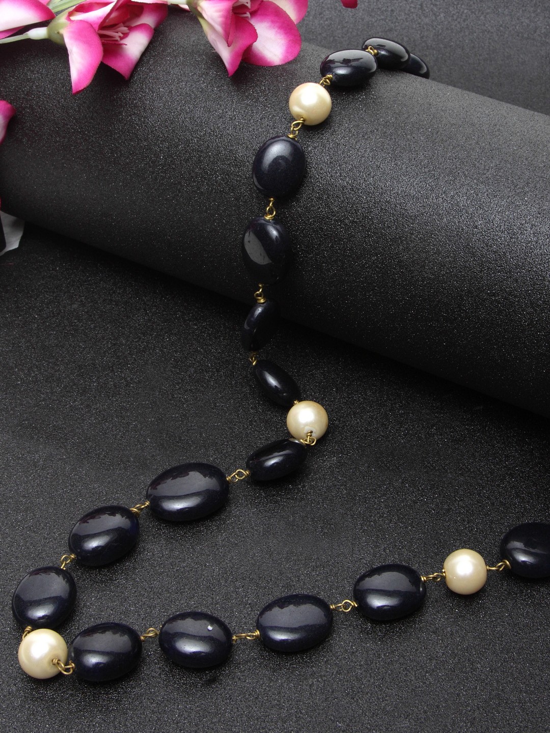 

DUGRISTYLE Women Silver-Plated & Blue Pearl Necklace