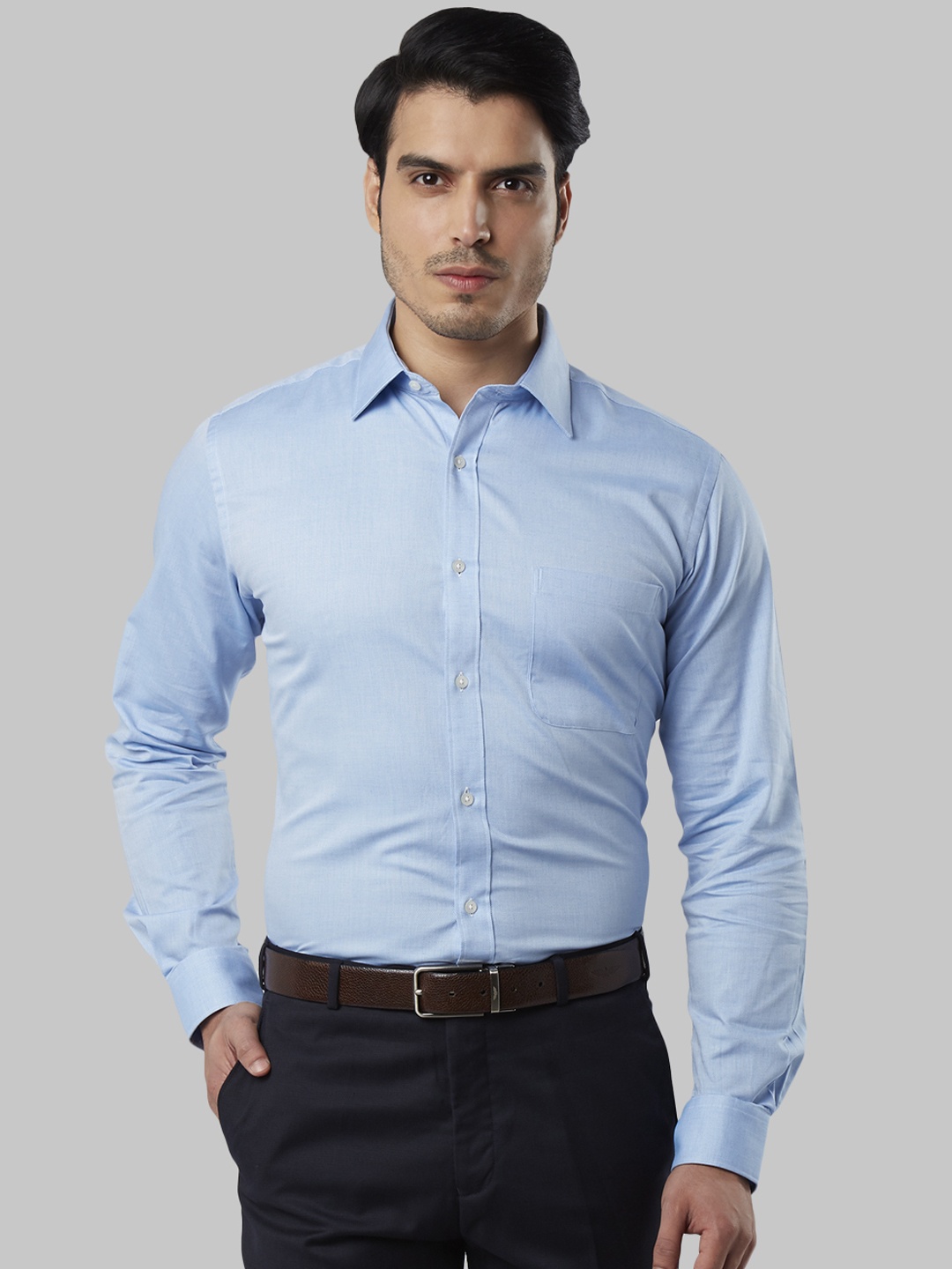

Raymond Men Blue Slim Fit Solid Formal Shirt
