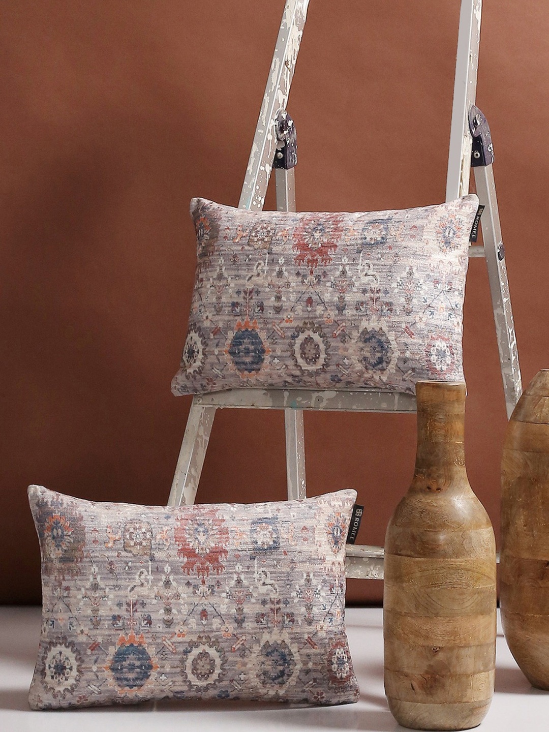 

ROMEE Multicoloured Set of 2 Ethnic Motifs Rectangle Cushion Covers, Multi
