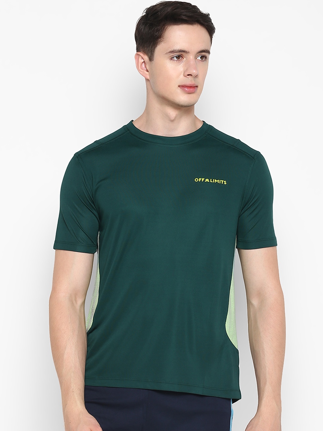 

OFF LIMITS Men Green Solid Round Neck Sports T-shirt