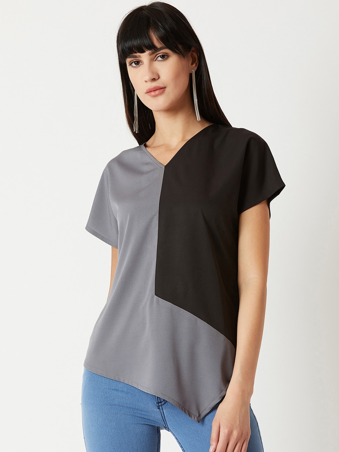 

Miss Chase Women Grey & Black Colourblocked Top