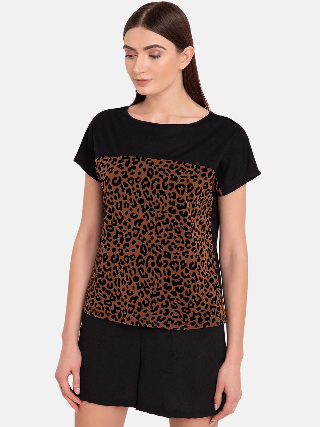

Kazo Women Black & Brown Leopard Print Top