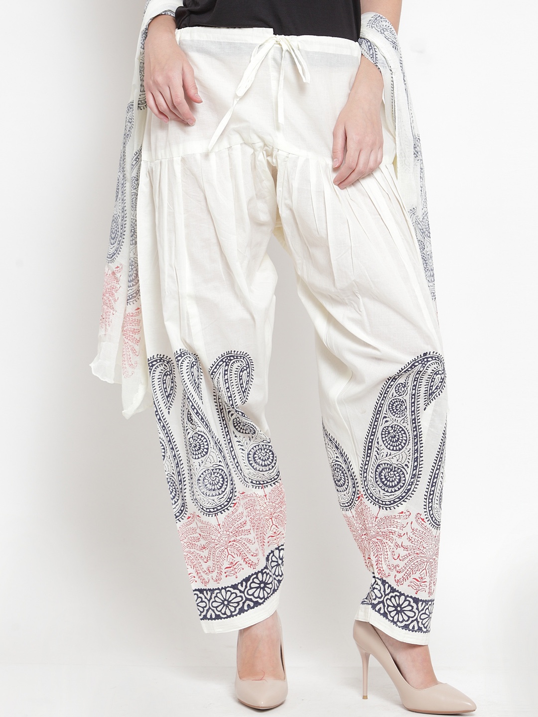 

Clora Creation Women Off-White Printed Salwar & Dupatta Set