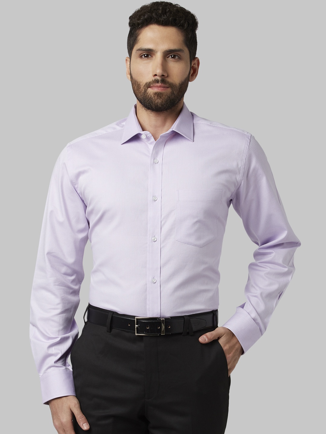 

Park Avenue Men Violet Regular Fit Self Design Formal Shirt