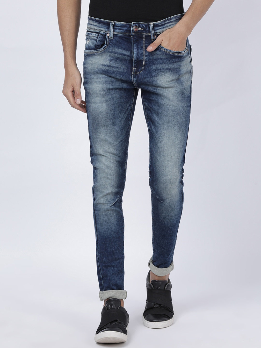 

Llak Jeans Men Blue Skinny Fit Mid-Rise Clean Look Stretchable Jeans