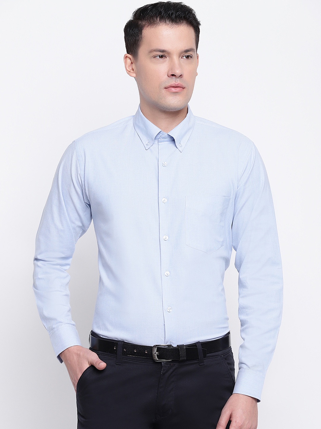 

Hancock Men Blue Slim Fit Solid Formal Shirt