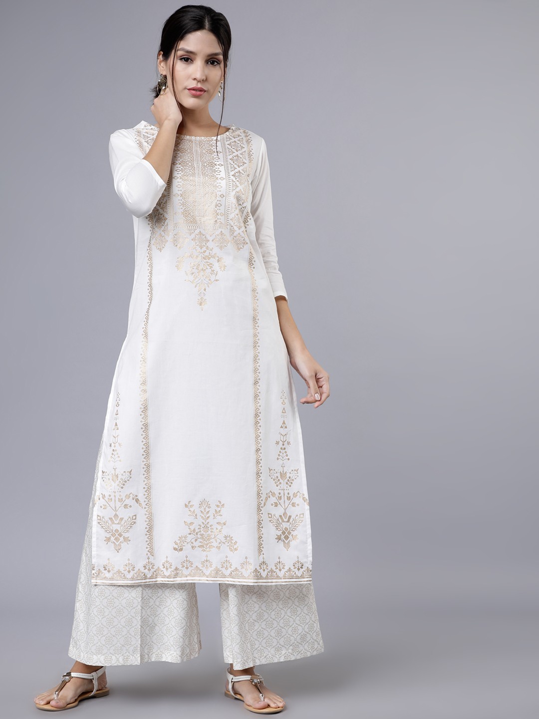 

Vishudh Women Gold-Toned & White Printed Kurta with Palazzos