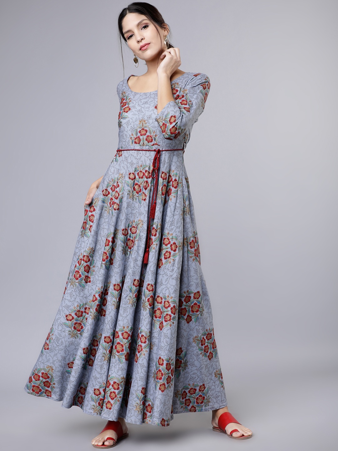 

Vishudh Women Grey & Red Floral Printed Maxi Dress