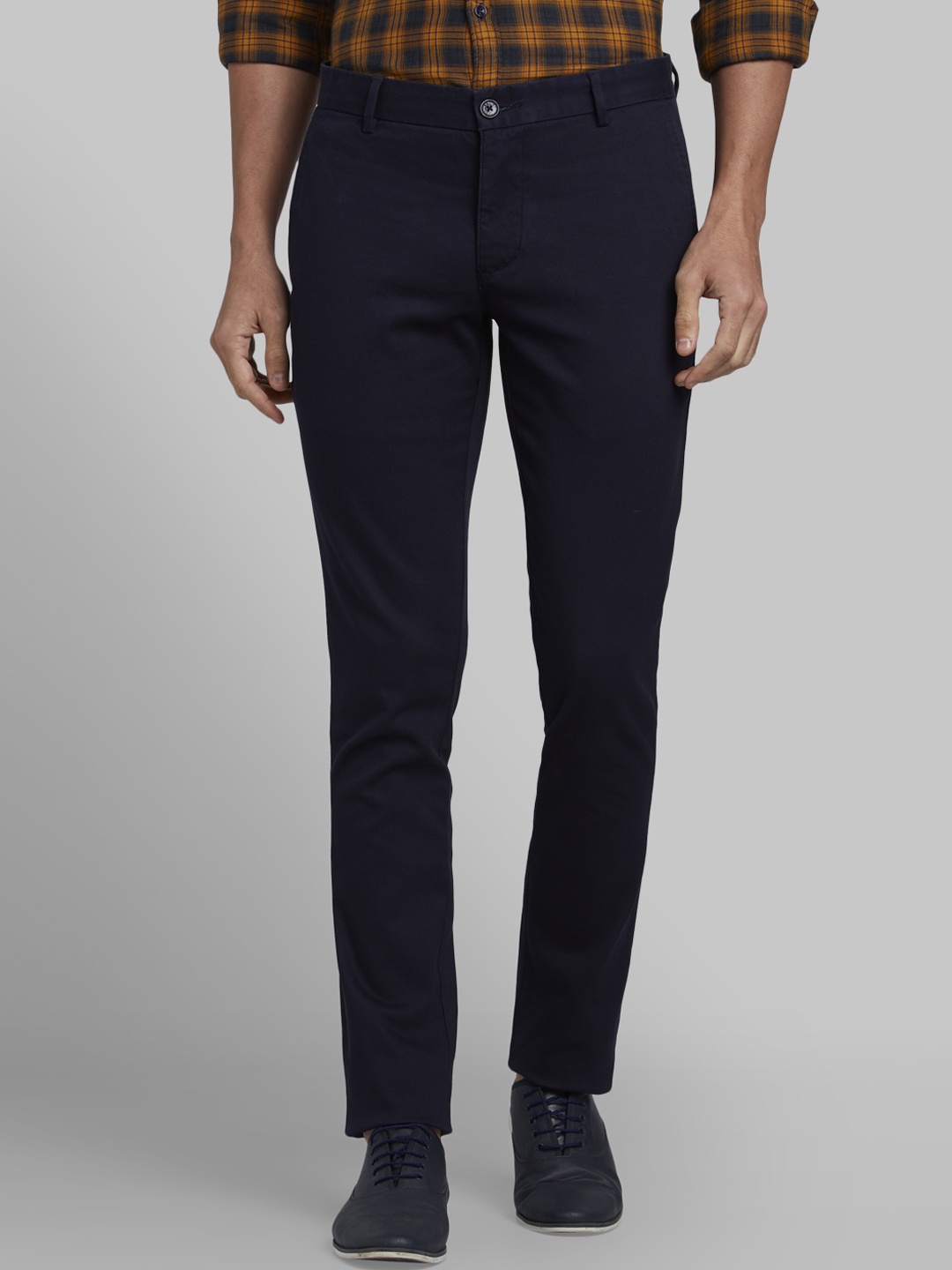 

Parx Men Navy Blue Regular Fit Solid Regular Trousers
