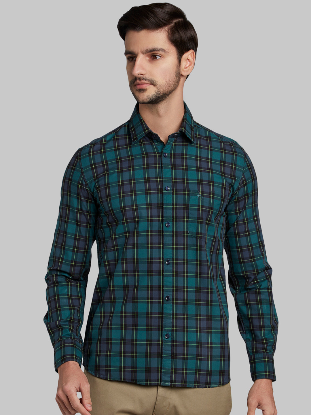

Parx Men Green & Blue Slim Fit Checked Casual Shirt