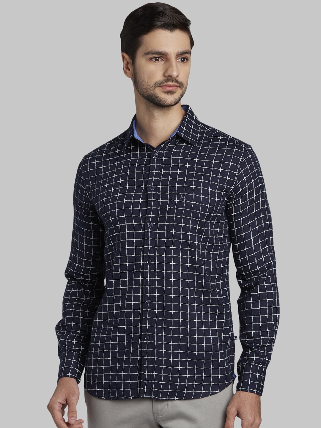 

Parx Men Blue Slim Fit Checked Casual Shirt