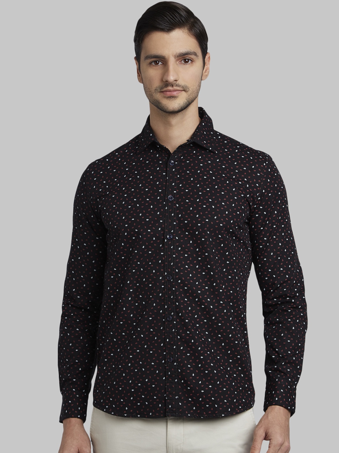 

Parx Men Black & Red Slim Fit Printed Casual Shirt