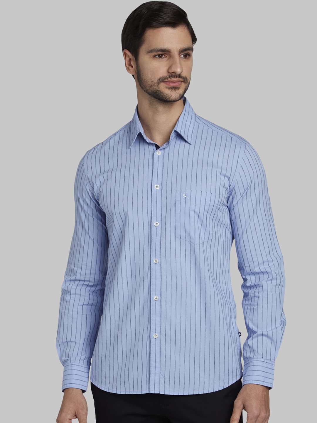 

Parx Men Blue Slim Fit Striped Casual Shirt