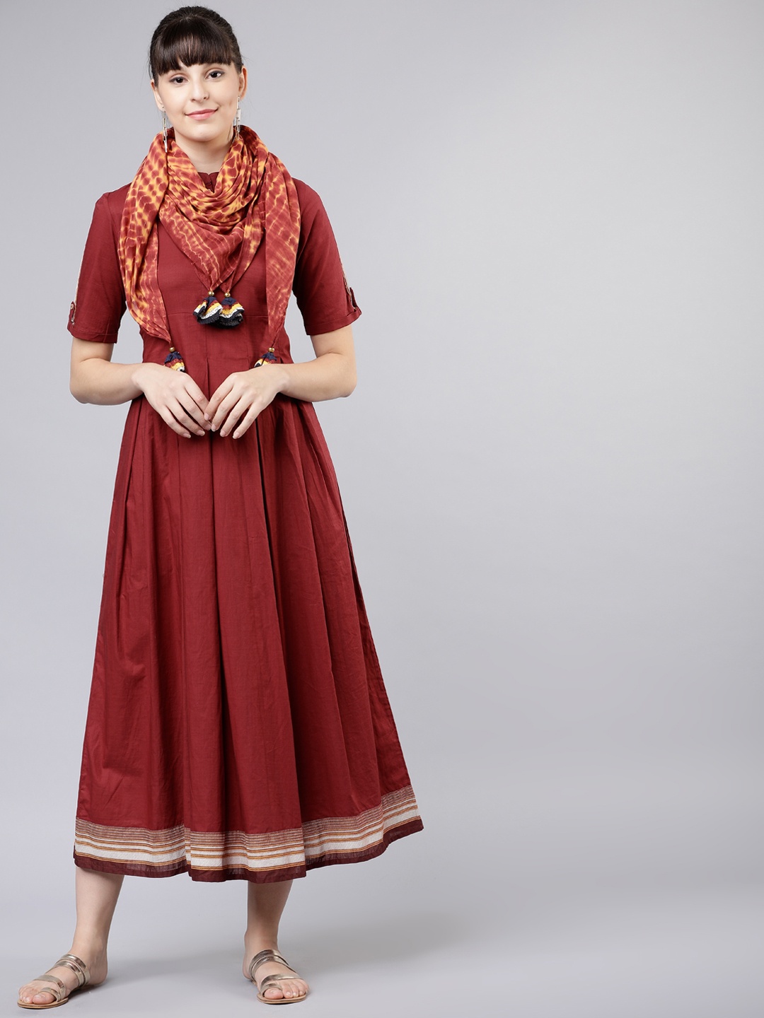 

Vishudh Women Maroon Solid Fit and Flare Dress