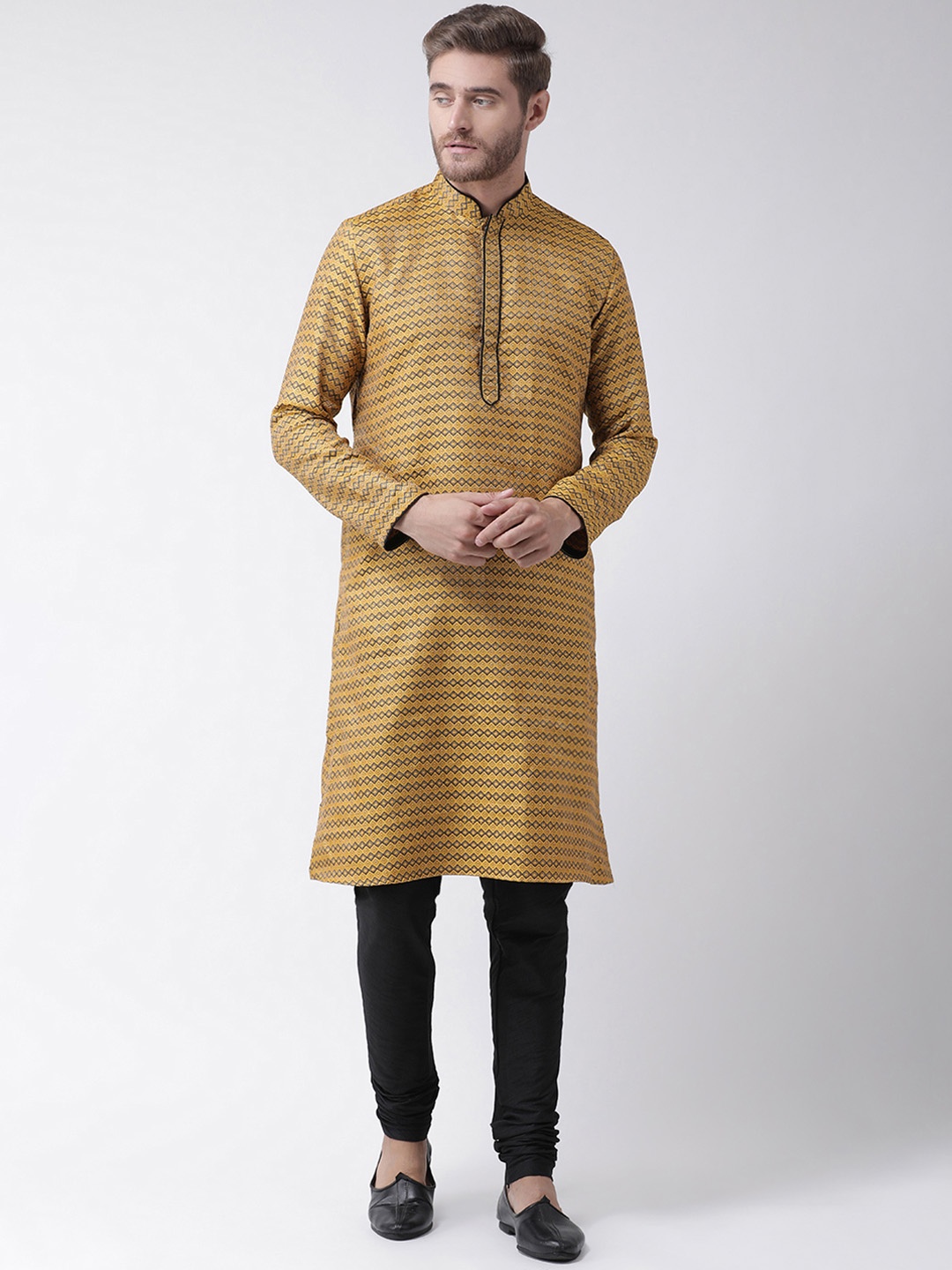

DEYANN Men Yellow & Black Self Design Kurta with Churidar