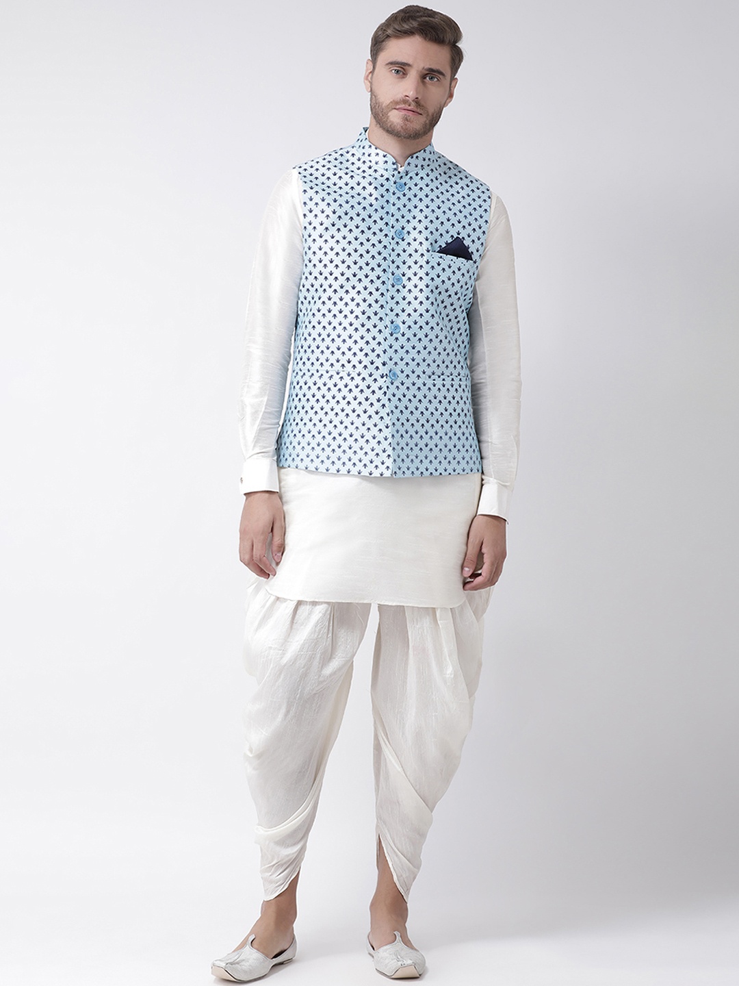

DEYANN Men Blue & Off-White Printed Dupion Silk Kurta with Patiala