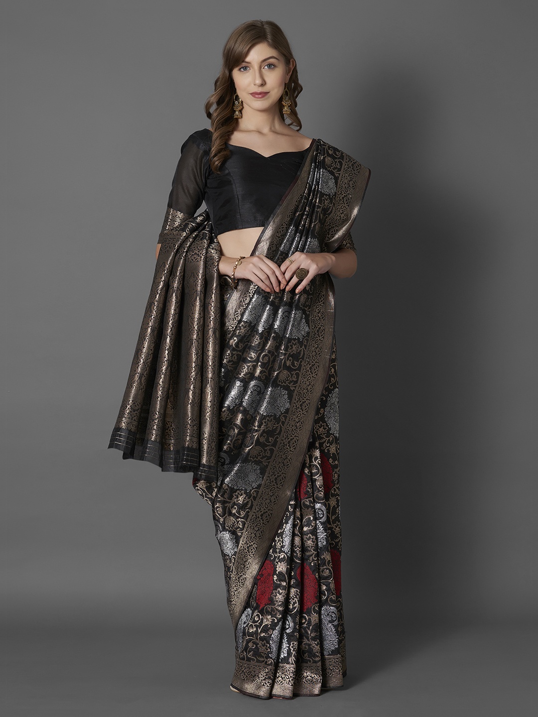 

Mitera Black & Gold-Coloured Silk Blend Woven Design Banarasi Saree