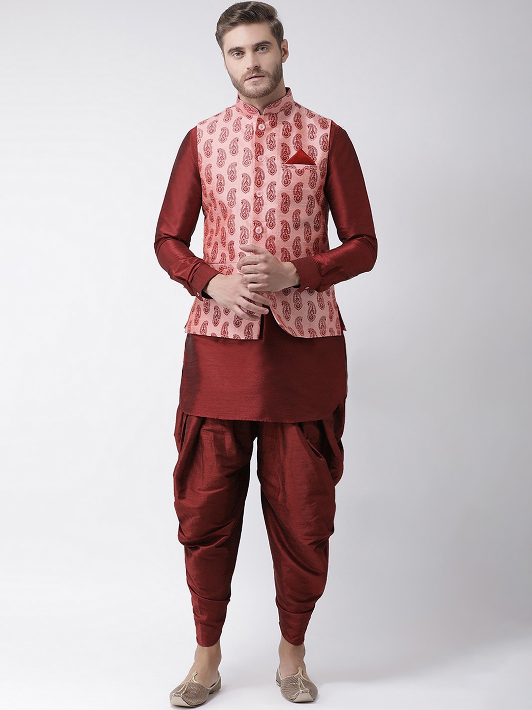 DEYANN Men Pink & Maroon Solid Dupion Silk Kurta Set
