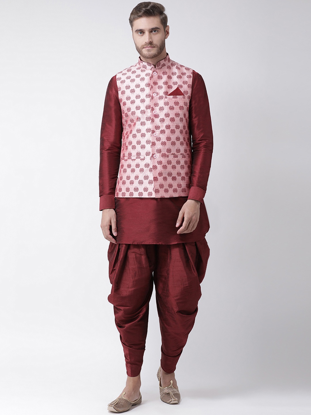 

DEYANN Men Maroon Printed Kurta Set