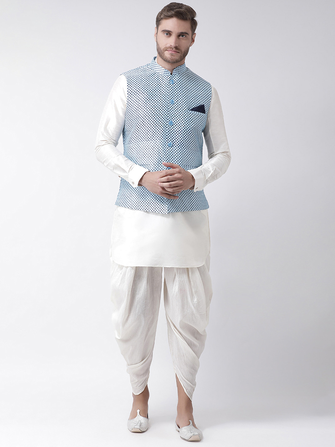 

DEYANN Men Off-White & Blue Solid Dupion Silk Kurta Set