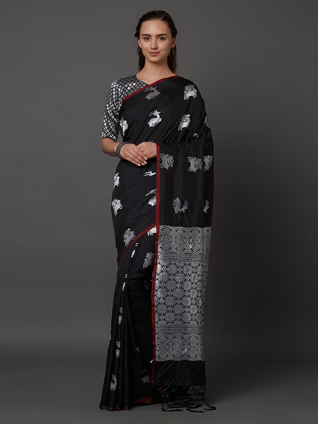 

Mitera Black Silk Blend Woven Design Kanjeevaram Saree