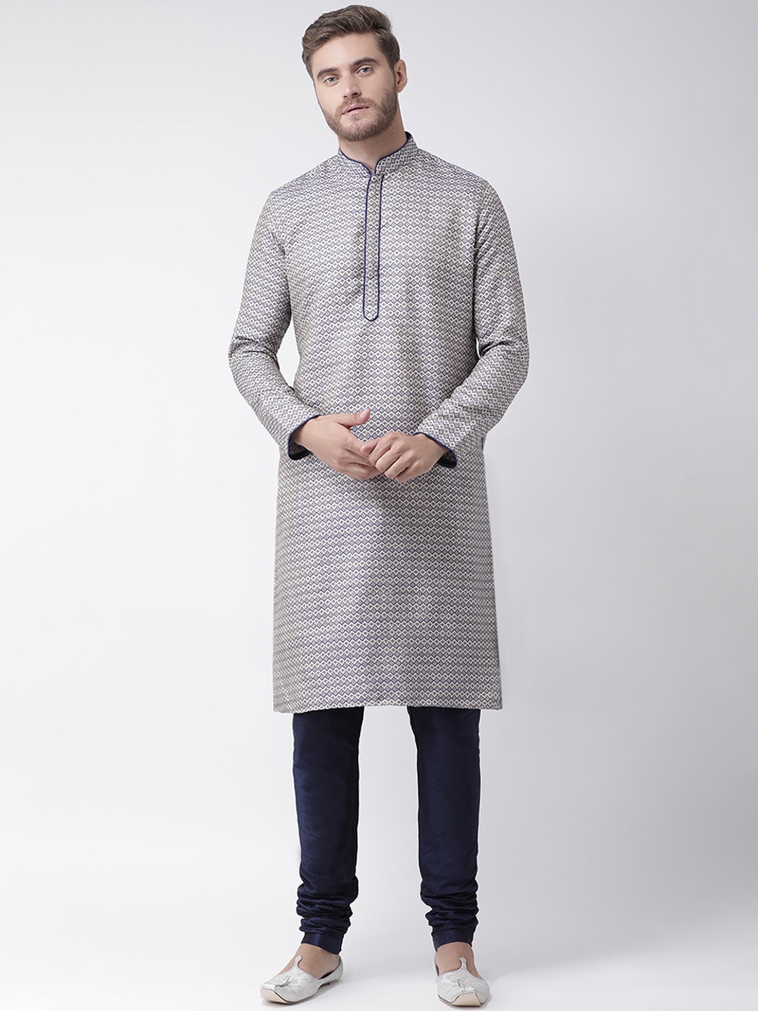 

DEYANN Men Navy Blue Printed Kurta with Churidar