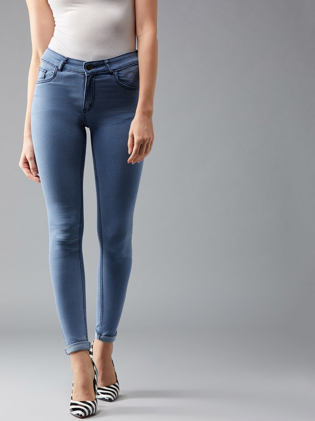 

DOLCE CRUDO Women Blue Skinny Fit Mid-Rise Clean Look Stretchable Jeans