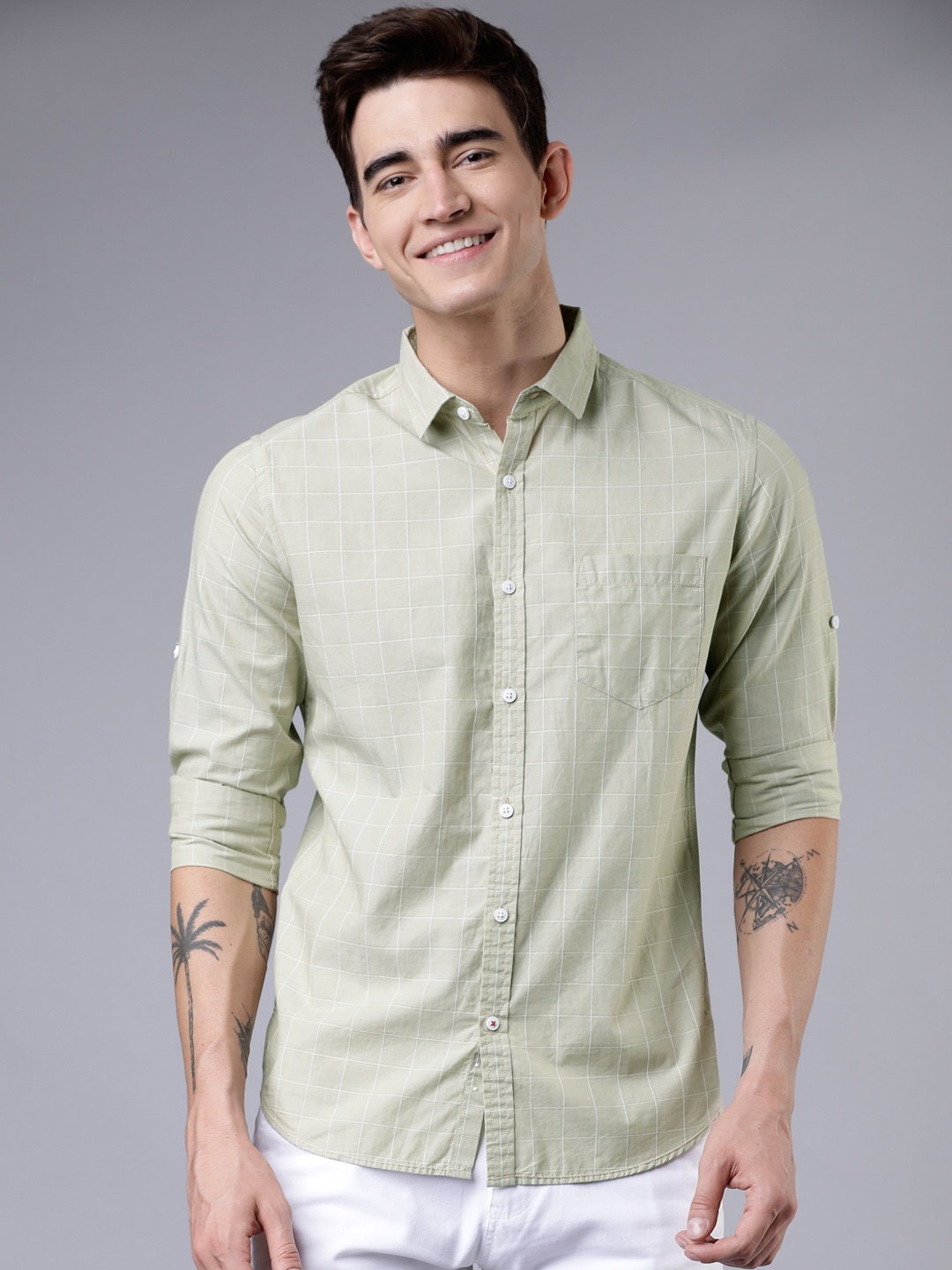 

LOCOMOTIVE Men Green & White Slim Fit Checked Casual Shirt