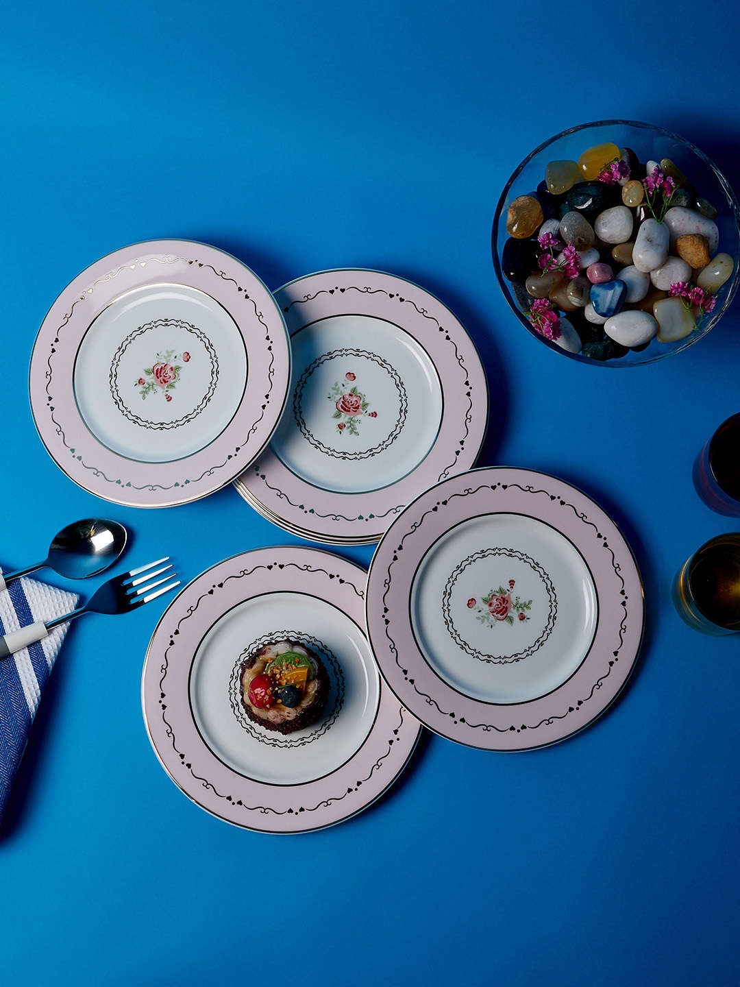 

The Wishing Chair Pink & White 6-Pieces Printed Bone China Plates Set