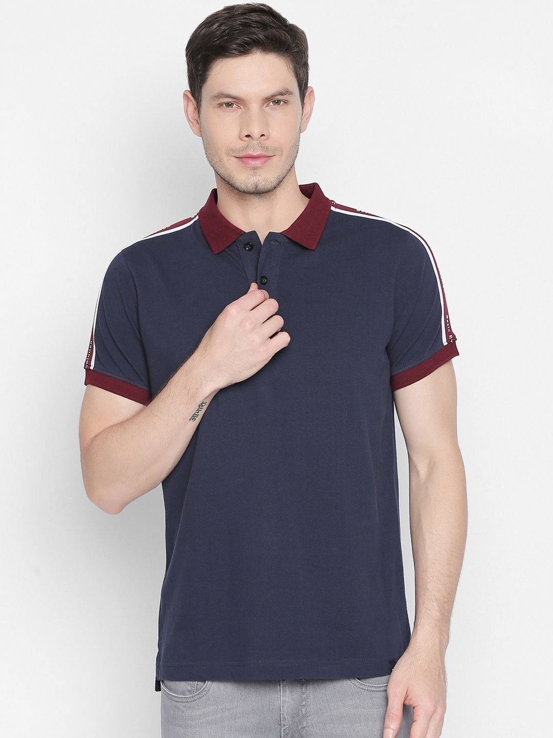 

Basics Men Navy Blue Solid Polo Collar T-shirt