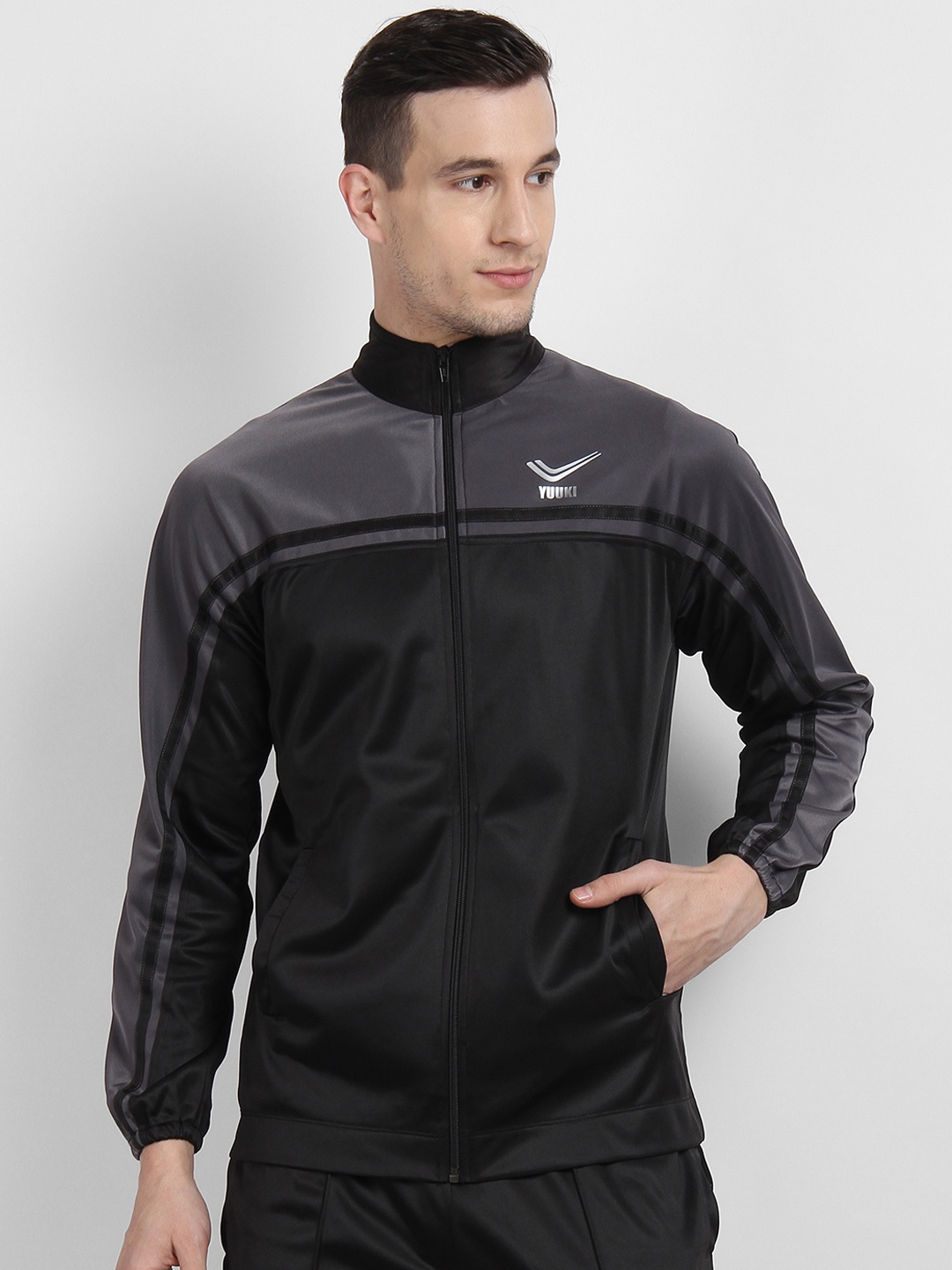 

Yuuki Men Black Colourblocked Sporty Jacket