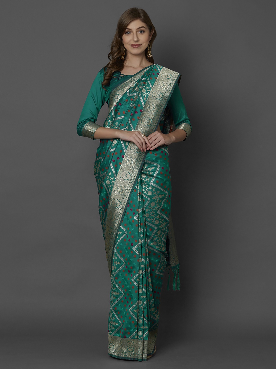 

Mitera Green Silk Blend Woven Design Kanjeevaram Saree