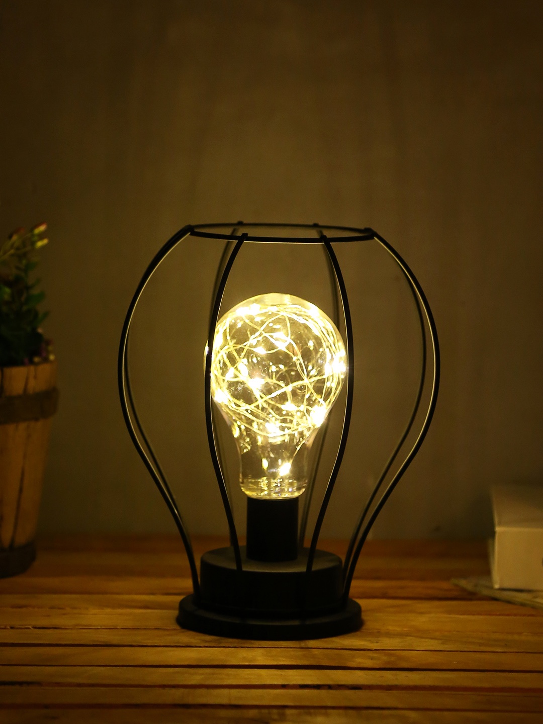 

TAYHAA Retro style Wrought Iron Open Cage LED Table Light, Black