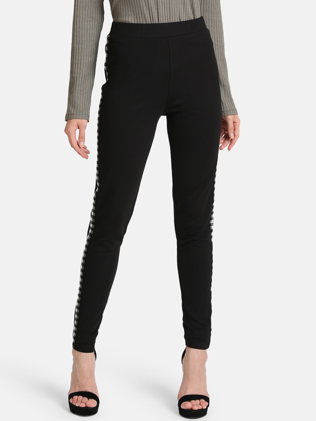 

Kazo Women Black Solid Slim Fit Treggings
