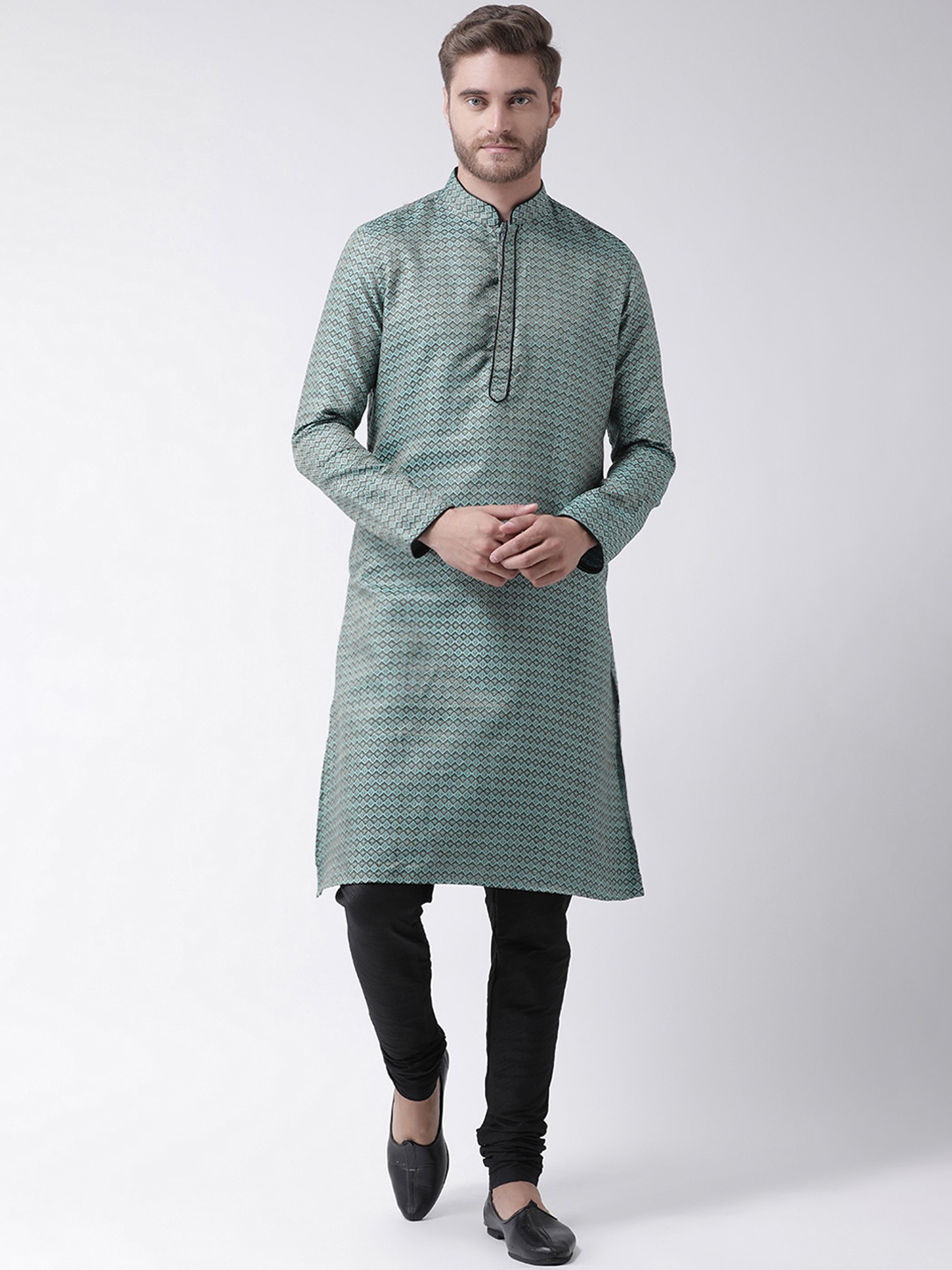 

DEYANN Men Blue & Black Self Design Kurta with Churidar