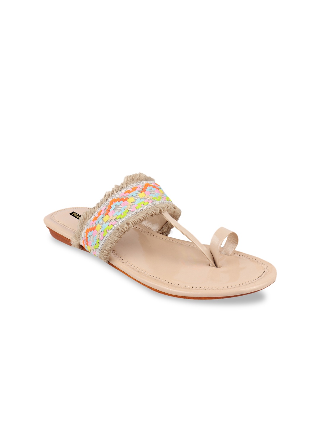 

Shoetopia Women Cream-Coloured Woven Design One Toe Flats