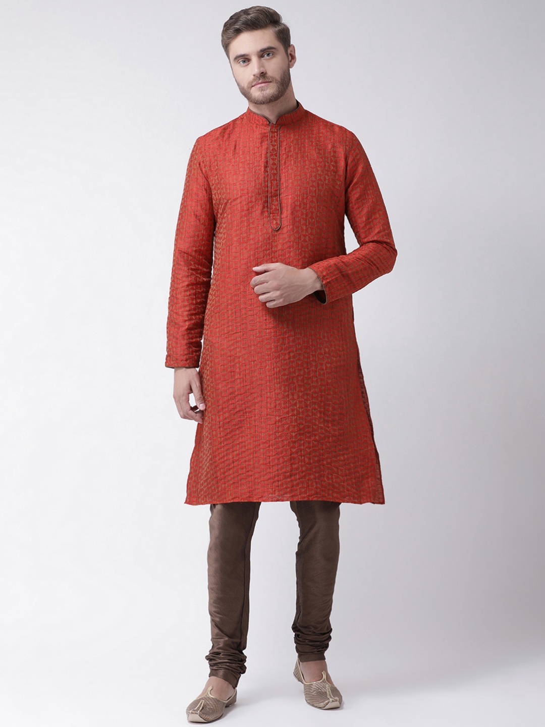 

DEYANN Men Red & Brown Self Design Kurta with Churidar