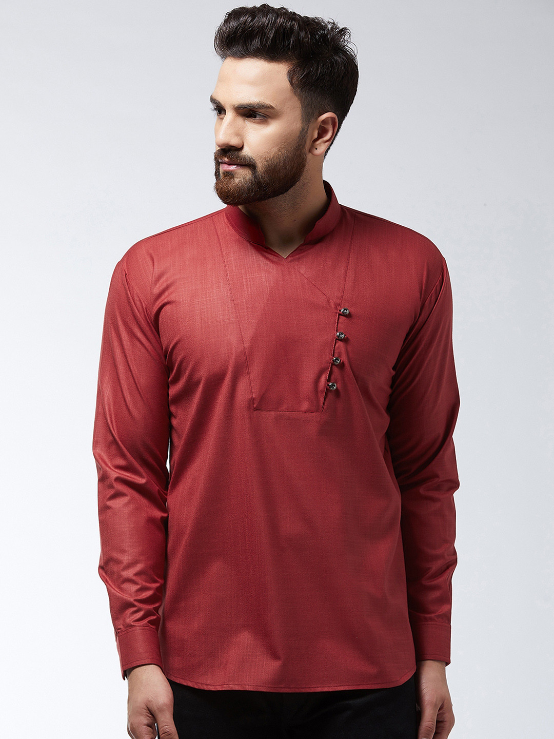 

SOJANYA Men Maroon Solid Straight Kurta