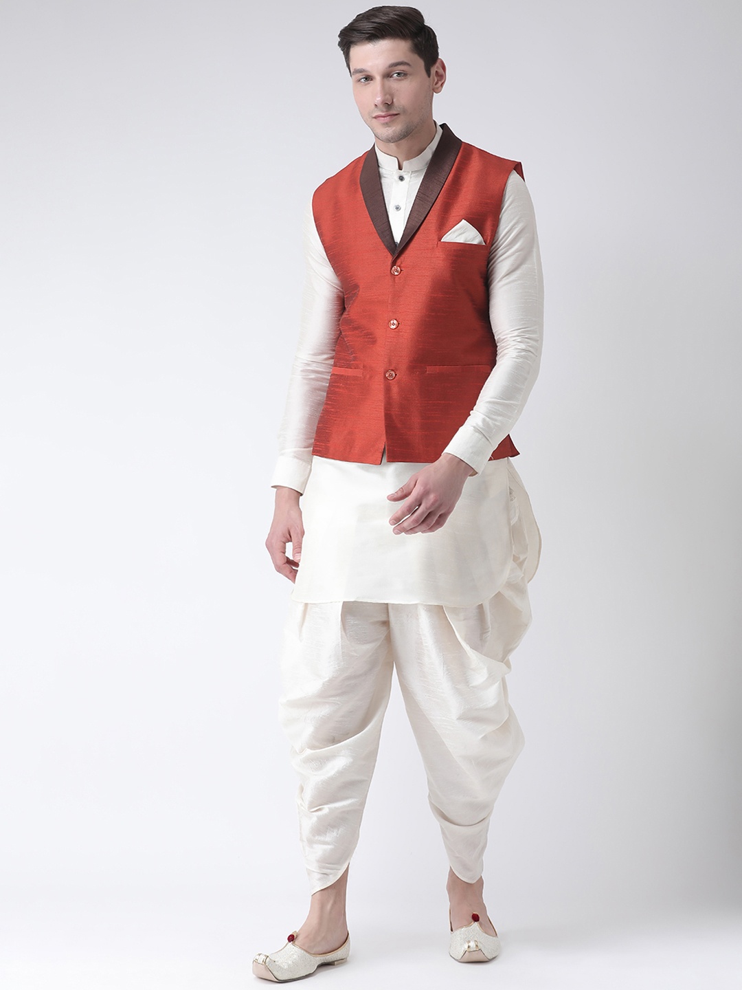 

DEYANN Men Off-White Solid Kurta Set