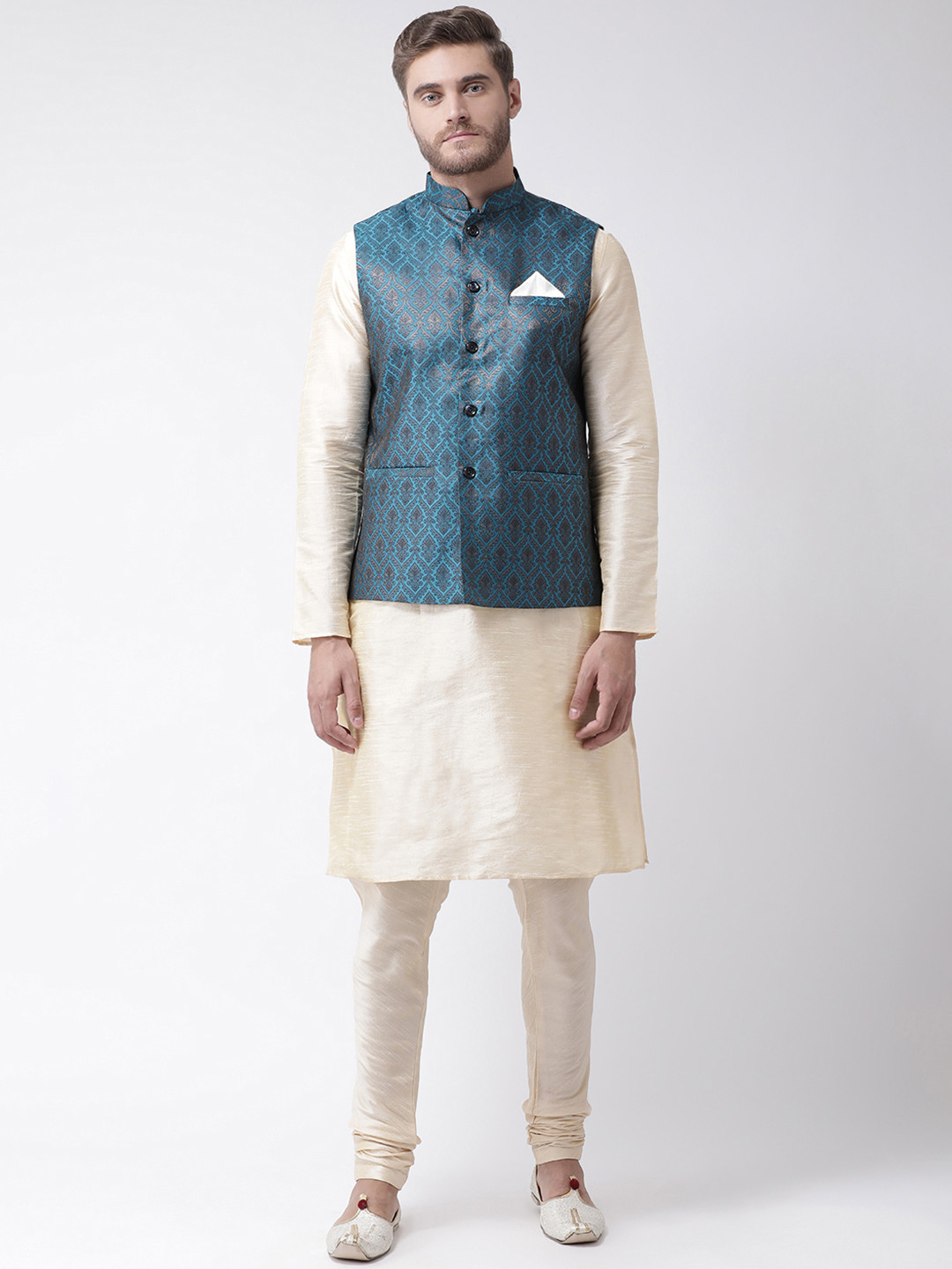 

DEYANN Men Cream-Coloured Solid Kurta Set
