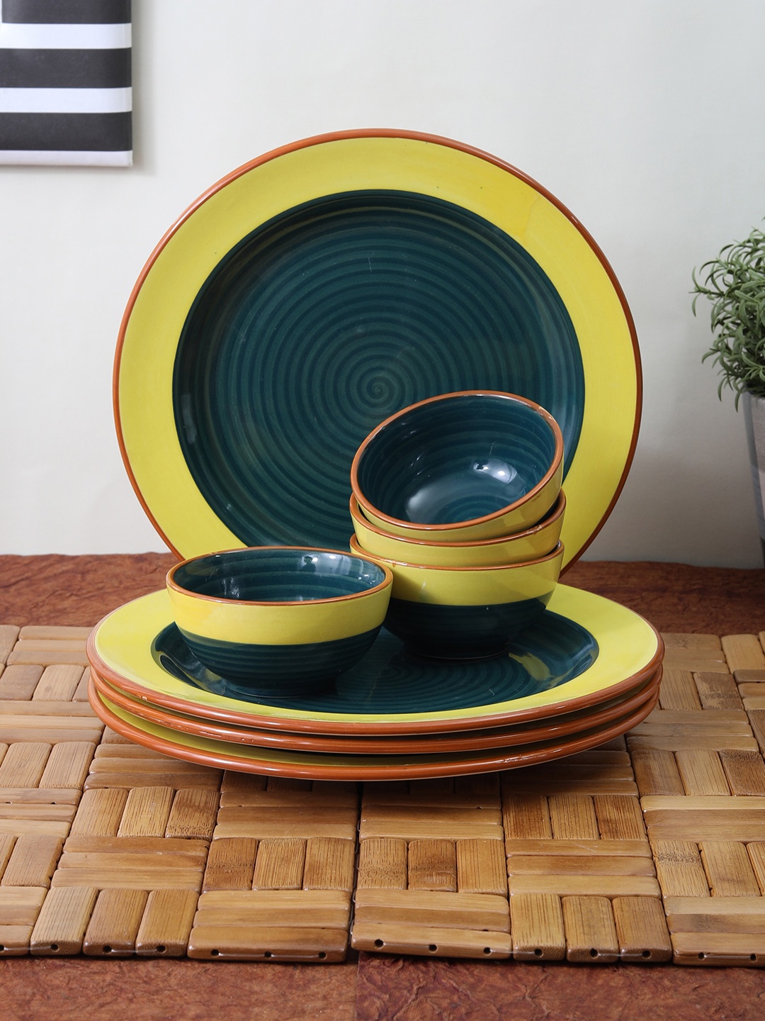 

VarEesha Set f 8 Green & Yellow Printed Ceramic Dinner Plates & Bowls