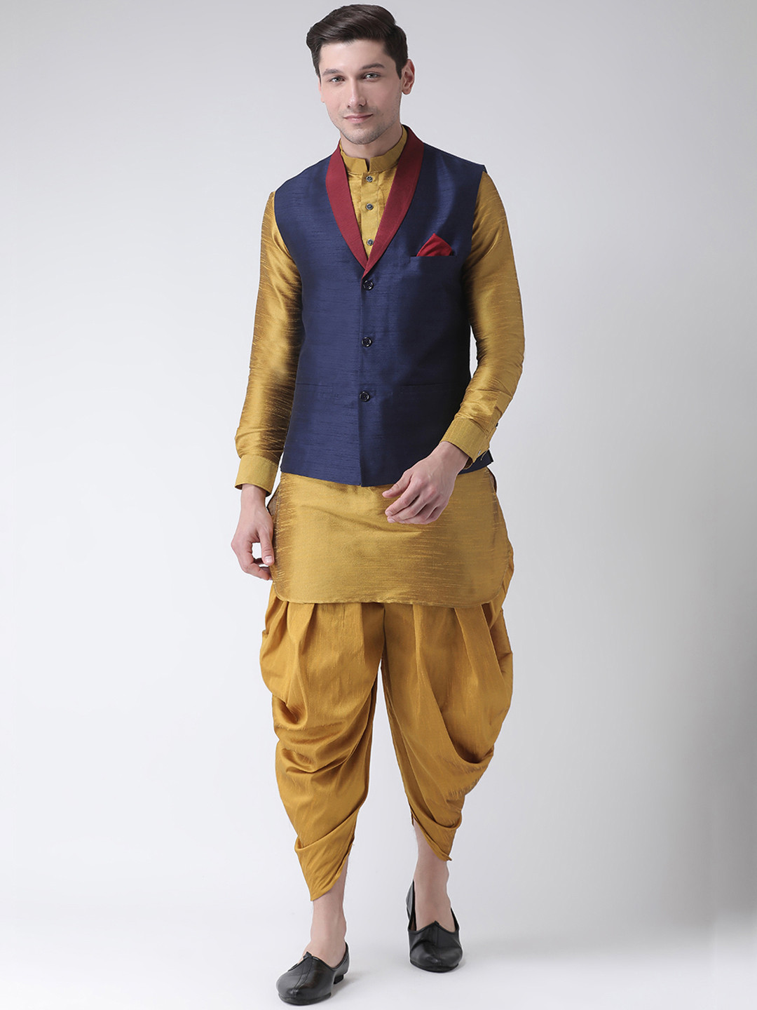 

DEYANN Men Yellow Solid Kurta Set