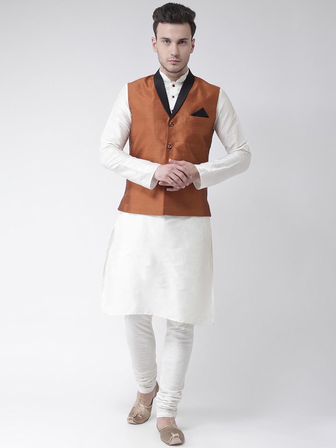 

DEYANN Men Off-White & Brown Solid Kurta with Churidar