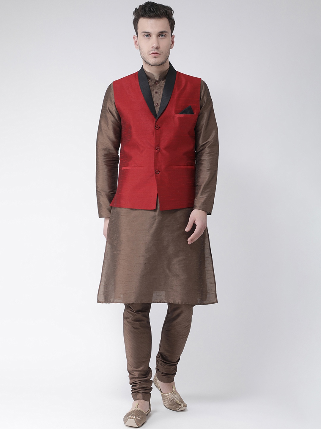 

DEYANN Men Red & Brown Solid Kurta And Churidar With Jacket