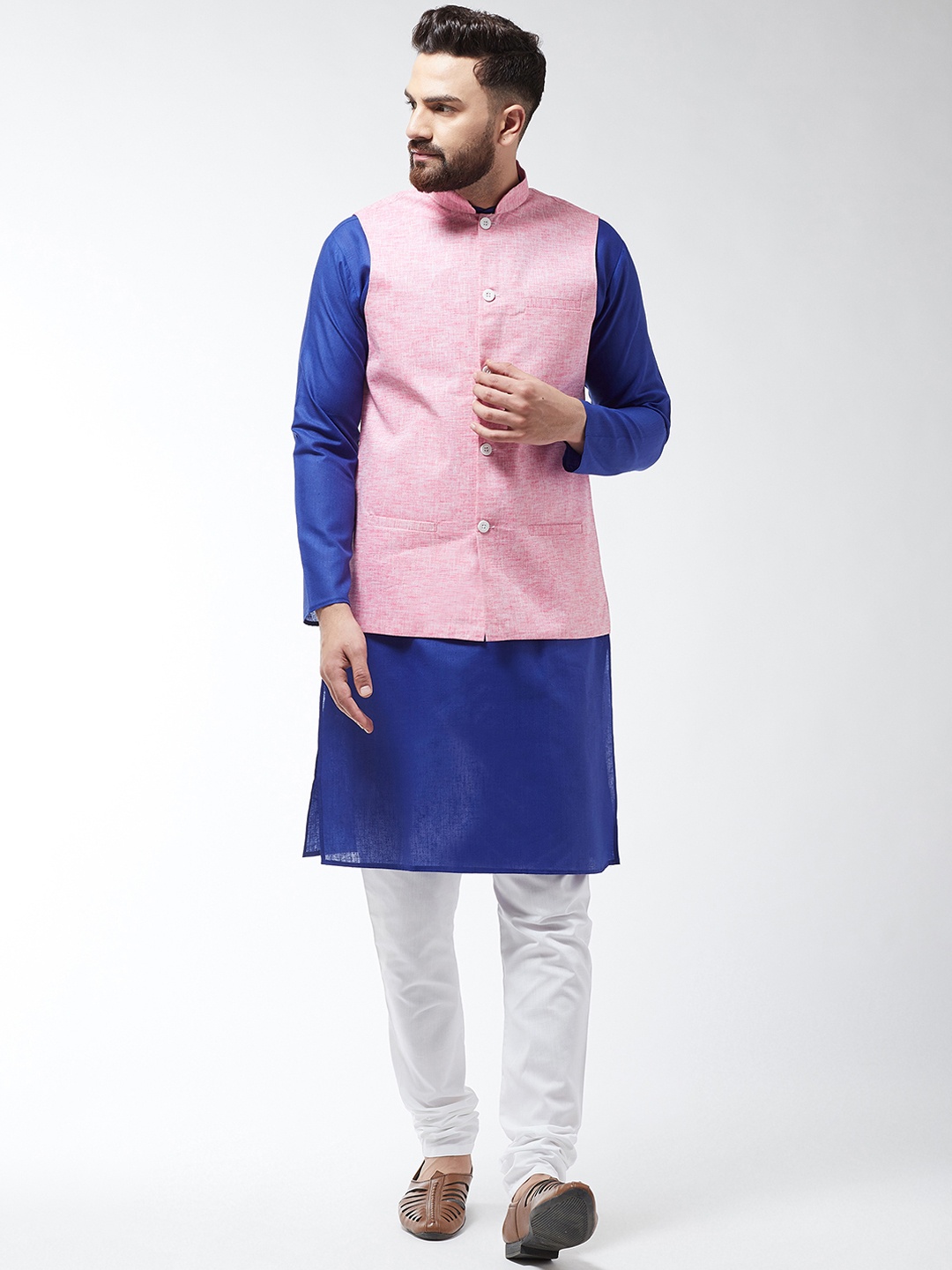 

SOJANYA Men Blue & Pink Solid Kurta And Churidar With Jacket