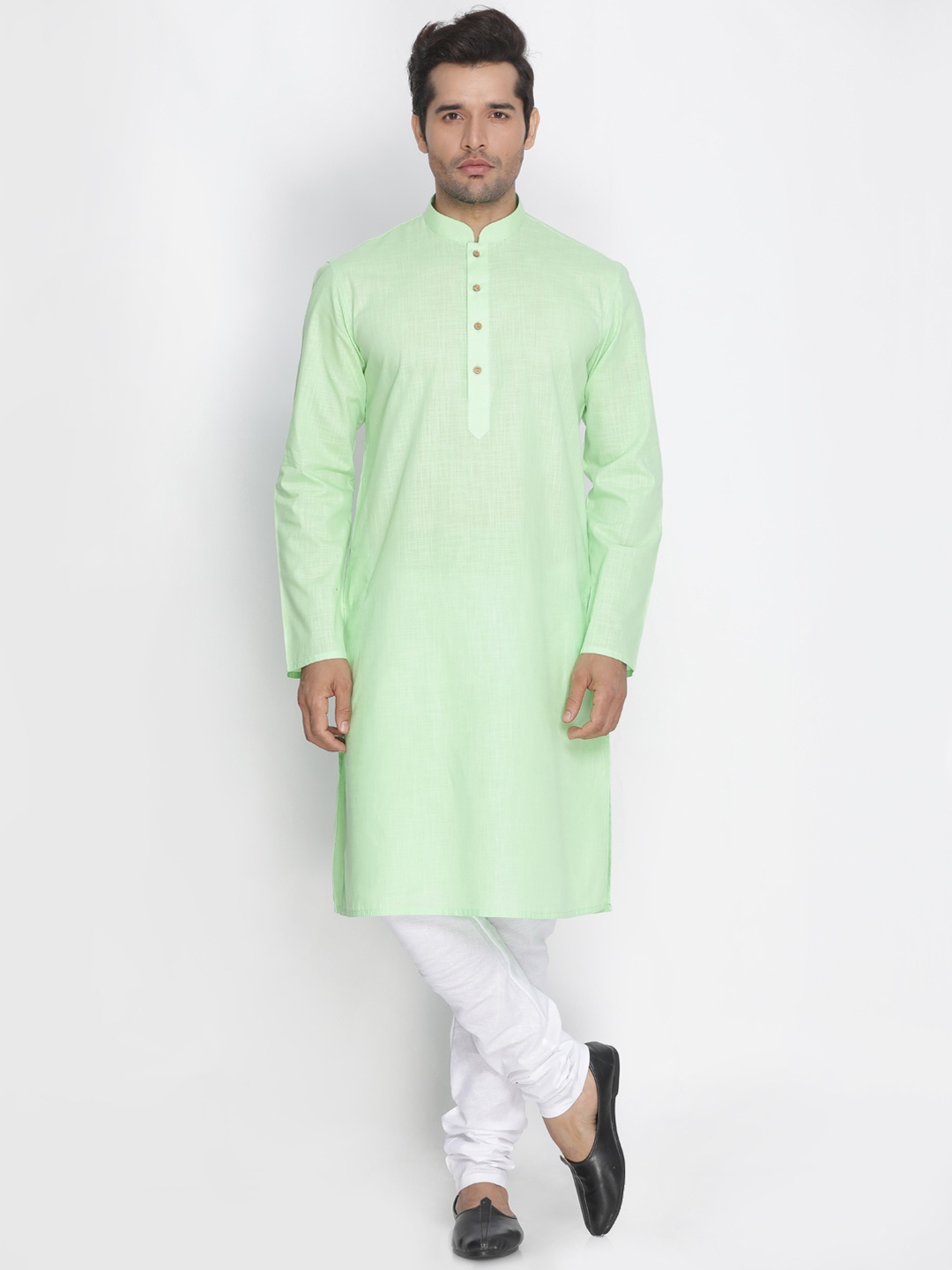 

VASTRAMAY Men Green Solid Kurta with Churidar