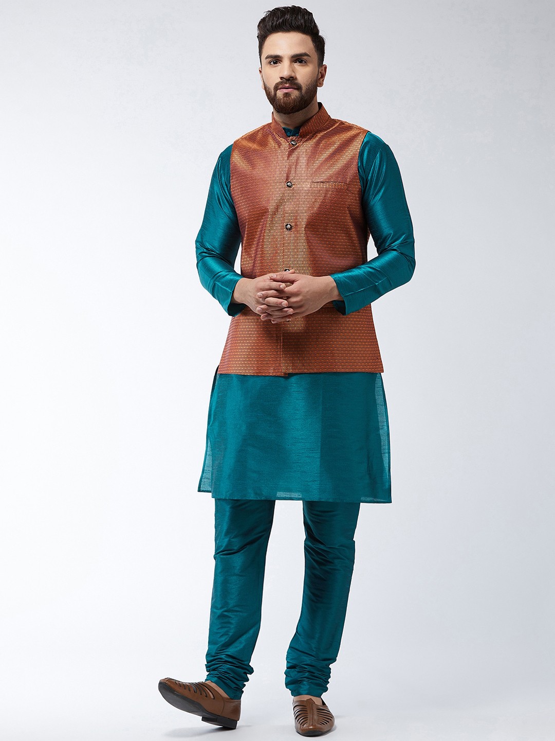 

SOJANYA Men Teal Green & Rust Brown Solid Kurta with Churidar & Nehru Jacket