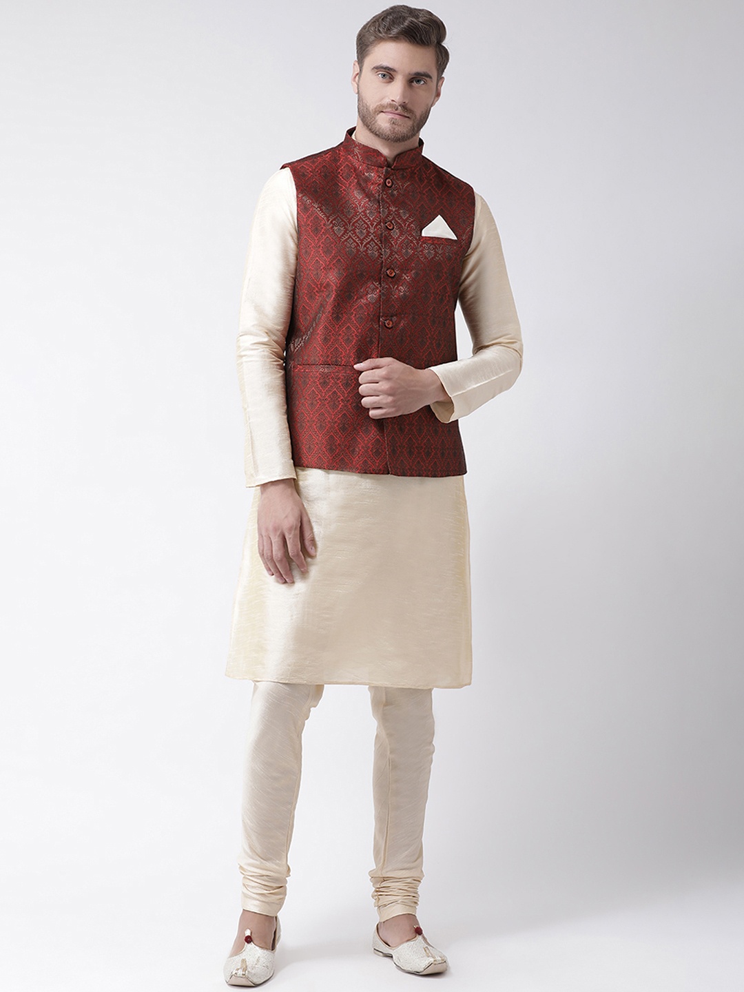 

DEYANN Men Cream-Coloured Solid Kurta Set