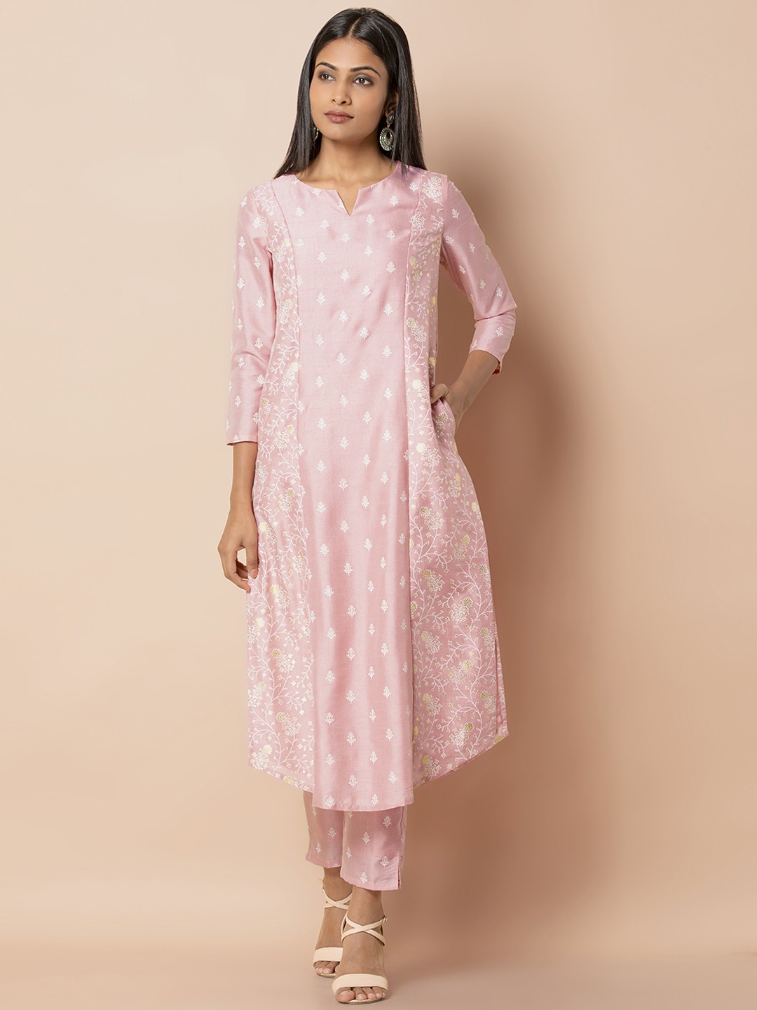 

INDYA Women Pink & White Foil Printed Kurta with Trousers